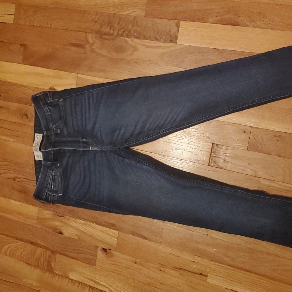 Hollister High Rise Super Skinney Jeans